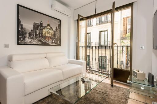 Opera Boutique - Housity