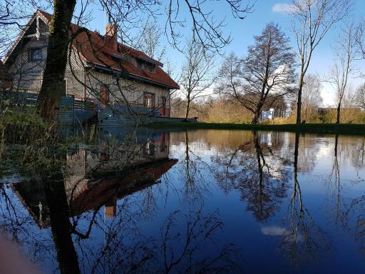 Pakalnės vingis - Housity
