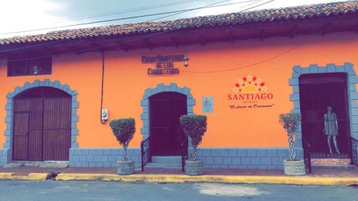 Hostal Santiago de Los Caballeros - Housity