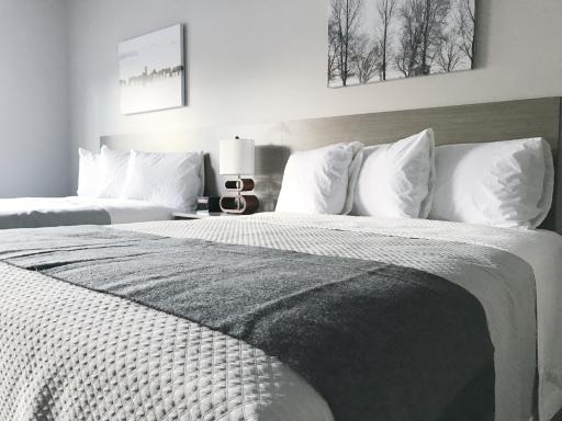 Airport Inn - Housity