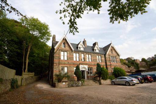 Alton Castle Centre - Housity