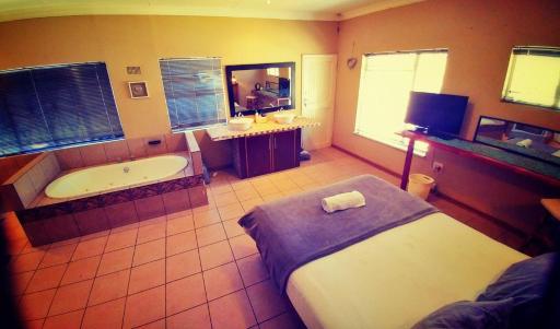 A & R Guesthouse - Housity