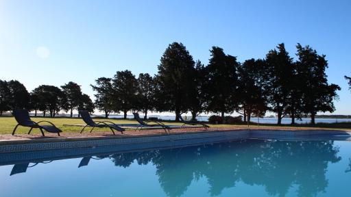 Estancia Laguna Vitel - Housity