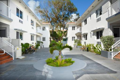 The Donovan at Miami Beach - Housity