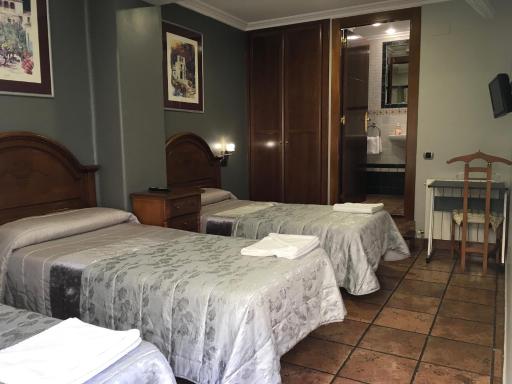 Pensión La Redonda - Housity