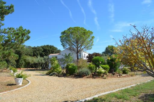 Villa Valdor- Studio - Housity