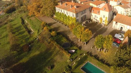 Manoir d'Aubeterre - Housity