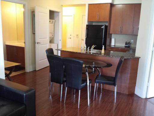 2 BEDROOM 2 Bathroom Best Value Prime Location in Missisauga - Housity