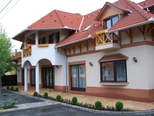 Györgyey Kastély Panzió és Étterem - Housity