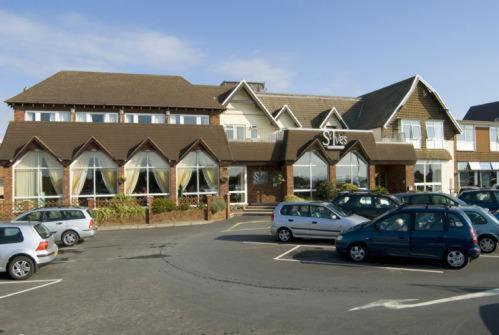 St Ives Hotel - Housity