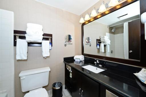 Causeway Bay Hotel - Housity