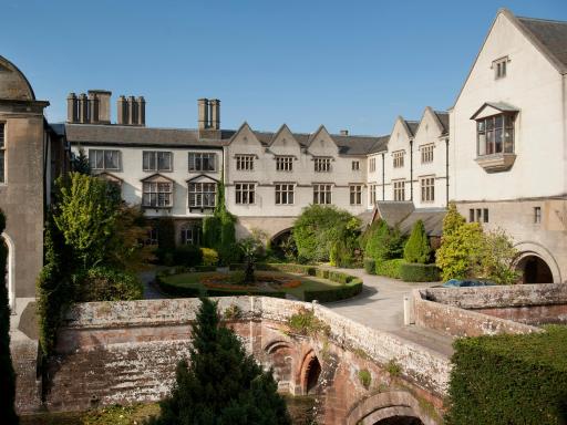 Coombe Abbey Hotel - Housity