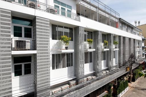 Ratchadamnoen Residence - Housity