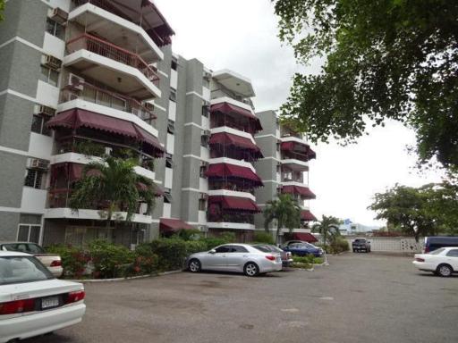 Worthington Towers Apartment - Housity