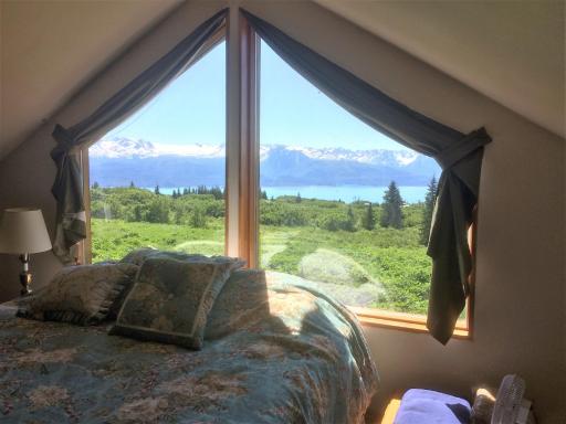 The Husky Ranch - Housity