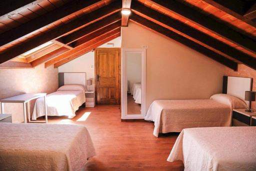 Saint James Way - Housity