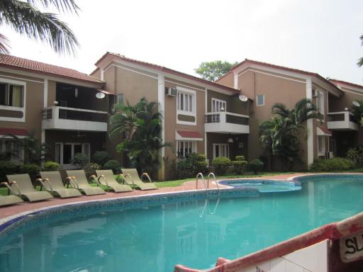 AF-6 Candolim with shared pool - Housity