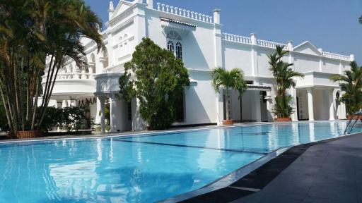 Bougain Villa - Housity