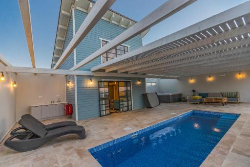 Gold 68 - Housity