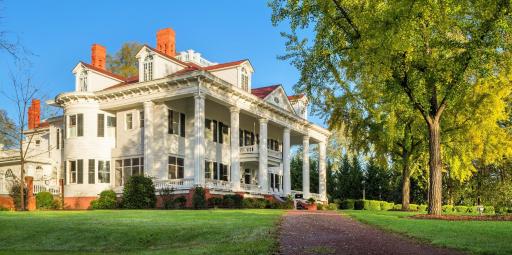 The Twelve Oaks Bed & Breakfast - Housity