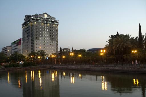 Hotel Sevilla Center - Housity