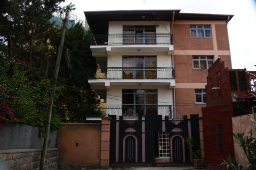 The Hive Guest House - Housity