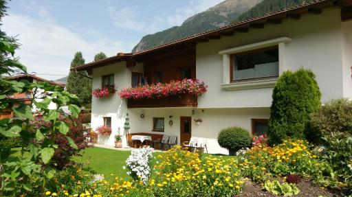 Haus Rosi - Housity