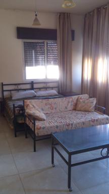 Mutaz Apartment - Housity