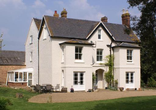 Haselor Farm B & B - Housity