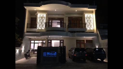 Hillside Suite Guest House - Housity