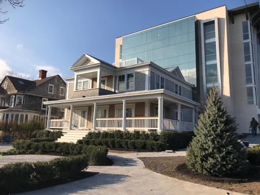The Preston House and Hotel - Housity