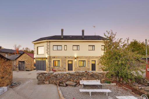Casa la Devesa de Sanabria - Housity