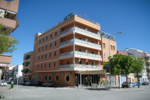 Hotel Torrezaf - Housity