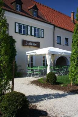 Schlosshof anno 1743 - Housity