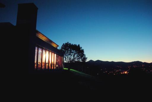 El Lacayo de Sestiello - Housity