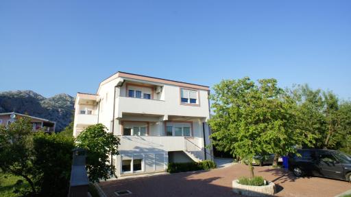 Argyruntum Apartments - Housity