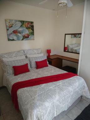 Chanelle Self Catering - Housity