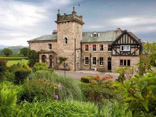 Hundith Hill Hotel - Housity