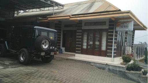 Sri Dewi Homestay - Housity