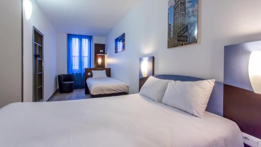 Hôtel The Originals Access - proche centre-ville - Gare - Housity