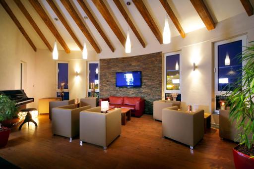 Hotel Monika - Housity