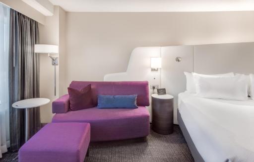 Crowne Plaza Cleveland at Playhouse Square, an IHG Hotel - Housity
