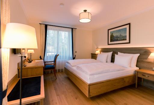 Hotel & Gaststätte zum Erdinger Weißbräu - Housity