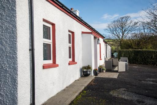 Barney's Lodge - Housity