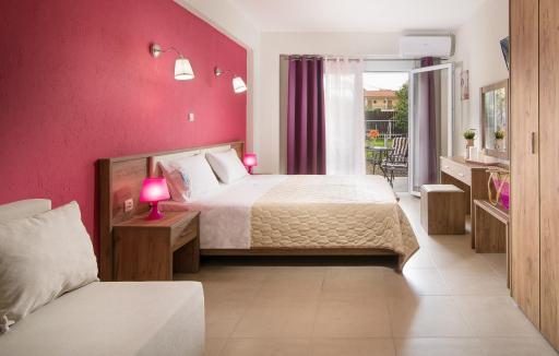 Anneta's House - Housity