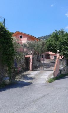 Appartamento in magnifica zona residenziale - Housity