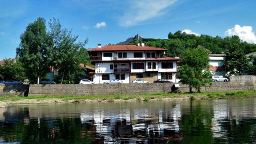 Family Hotel Varosha 2003 - Housity