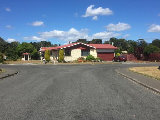 Ron and Tony's Bed & Breakfast - Housity