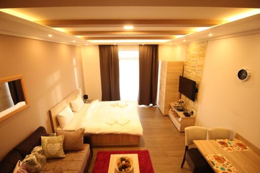 Milmari M18 Kopaonik - Housity