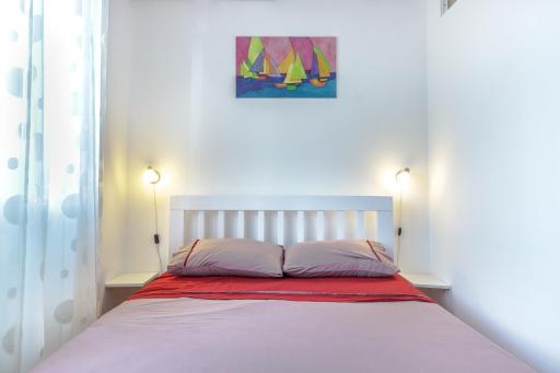 Charming City Center - Housity